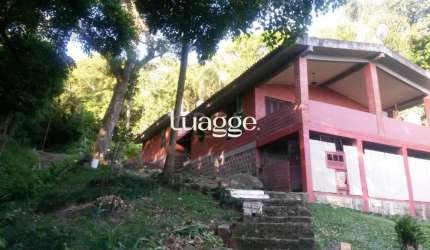 Sítio para Venda - 240m², 3 dormitórios, sendo 2 suites, 6 vagas - Ponta Grossa