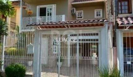 Casa para Venda - 231.52m², 3 dormitórios, sendo 1 suites, 2 vagas - Imperial Parque