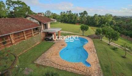 Sítio para Venda - 700m², 4 dormitórios, 3 vagas - Hípica