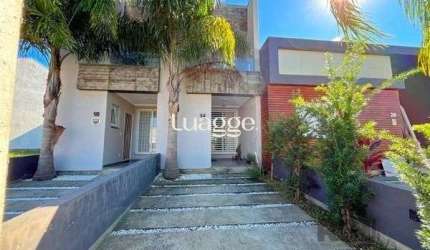 Casa em Porto Alegre, no bairro Hípica, com 2 dormitório(s), à venda.