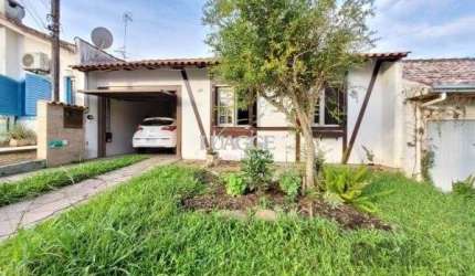 Casa Condominio em Porto Alegre, no bairro Hípica, com 3 dormitório(s), e 3 banheiros, à venda.