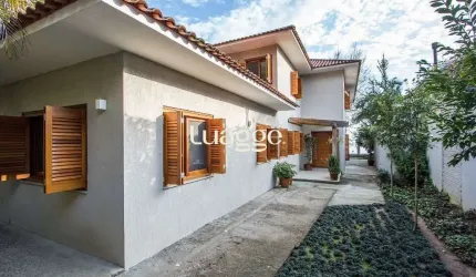 Casa para Venda - 420m², 4 dormitórios, sendo 3 suites, 5 vagas - Tristeza