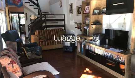 Casa Condominio para Venda - 216m², 3 dormitórios, sendo 1 suites, 2 vagas - Tristeza