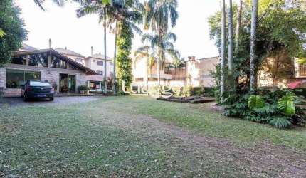 Casa para Locação/Aluguel - 292.21m², 4 dormitórios, sendo 2 suites, 3 vagas - Tristeza
