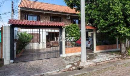 Casa para Venda - 300m², 5 dormitórios, 2 vagas - Cavalhada