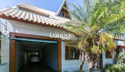 Casa para Venda - 336m², 4 dormitórios, sendo 1 suites, 2 vagas - Camaquã