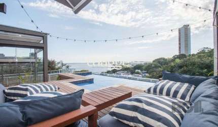 Cobertura de alto padrão, construtora Clave, vista perene para o Rio, 3 suítes, piscina, 3 vagas cobertas.
