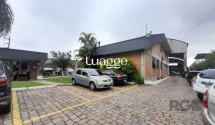 Prédio comercial com área total de 5.000 m² na rua Frederico Mentz, bairro Navegantes.