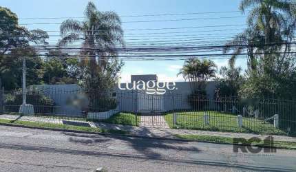 Casa para Venda - 580m², 3 dormitórios, sendo 1 suites, 3 vagas - Santa Tereza