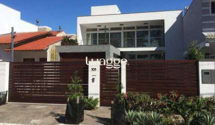 Casa para Venda - 260m², 3 dormitórios, sendo 2 suites, 4 vagas - Hípica