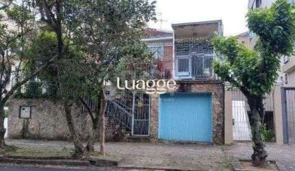 Casa de 3 dormitórios, 2 vagas - Petrópolis