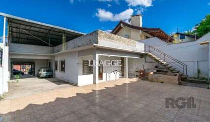 Casa no Sarandi de 2 dormitórios e 2 vagas