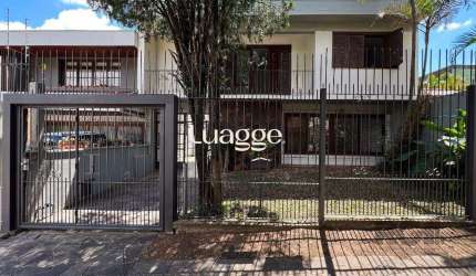 Casa/sobrado para Comprar com 4 dormitórios no bairro  Chácara das Pedras.