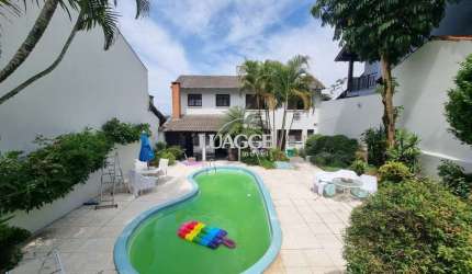 Casa Bairro Jardim Isabel/ Amplo Pátio / Piscina / 3 Dormitórios