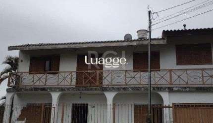 Casa  3 dormitórios, sendo 1 suites, 2 vagas - Medianeira, Porto Alegre/RS