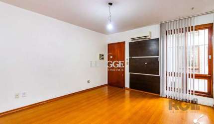 Apartamento com 2 dormitórios e 1 vaga de garagem escriturada  no bairro Rio Branco