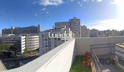 Grande OPORTUNIDADE!! Lindo Apartamento, com amplo Garden privado!!! Sua localização privilegiada, é com certeza um diferencial de destaque deste imóvel