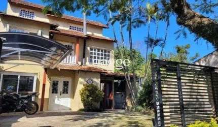 Casa 4 dormitórios no bairro Tristeza