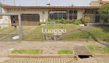 Casa com 4 dormitórios no Bairro Guarujá