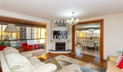 Vende-se luxuosa cobertura 329m² com 3 suítes e 3 vagas de garagem no Petrópolis