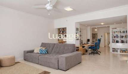 Vende-se amplo apartamento térreo com 3 quartos e 140m² - Rio Branco