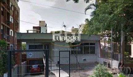 Casa para Venda - 250m², 3 dormitórios, 2 vagas - Petrópolis