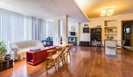 Apartamento à venda no bairro Rio Branco em Porto Alegre/RS