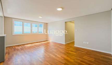 Apartamento 03 dormitórios com Garagem no Bairro 03 Figueiras em Porto Alegre