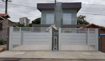 Casa nova, localização espetacular, ao lado da Lucas, acabamento de 1a. linha, espaço para piscina., melhor relação custo x benefício.