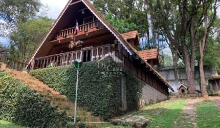Linda CASA em MAIRIPORÃ para VENDA ou LOCAÇÃO com 747 m² de terreno, 2 dormitórios , área gourmet e sacada com vista para a represa
