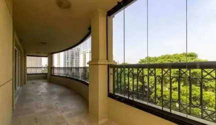 Apartamento com 365m², 4 suítes e 6 vagas + depósito à venda na Vila Madalena, São Paulo