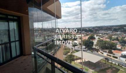 Apartamento com 4 vagas, 4 dormitórios sendo 2 suítes, todos com armários, portas balcões, venezianas automáticas e lindas vistas. 287m2.  1 por andar