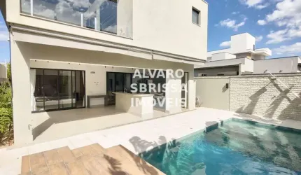 São 3 suítes sendo 1 máster com varanda, ampla sala 2 ambientes e cozinha estilo americana, escritório no piso superior