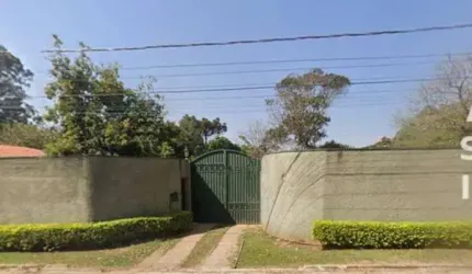 Chácara à venda com 10.000 m2  casa sede, casa de caseiro e piscina em Itu SP