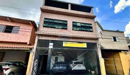 Imóvel Comercial de 600 m²: Salões Versáteis, Garagem, Escritório e Área Gourmet