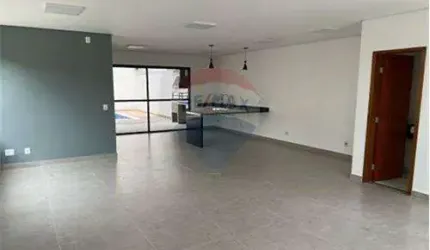 LINDO SOBRADO com 202mts e Acabamento Sofisticado