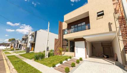 Casa em condominio 3 dormitorios no Umbará