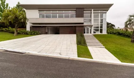 Mansão Residencial no Alphaville Pinhais - Jottaa Imoveis