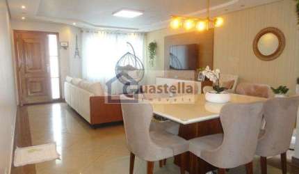 Casa Sobrado em Assunção - 3 Suítes, 5 Banheiros, R$1.180.000