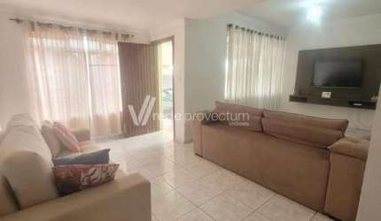 Casa com 3 quartos à venda na Rua Honduras, 7, Jardim Nova Europa, Campinas, 250 m2 por R$ 600.000