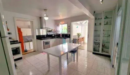Casa à Venda no Parque São Jorge, Florianópolis !!