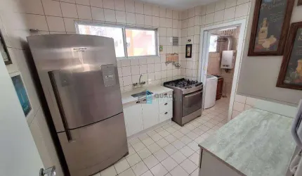 Apartamento à Venda com 3 Dormitórios (Suíte) + Dependência no Centro, Florianópolis !!