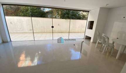 Apartamento com Terraço