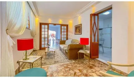 Casa à venda com 5 quartos, em Cambuci - São Paulo - SP