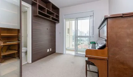 Apartamento à venda no Condomínio Vista Alegre, em Vila Cordeiro - São Paulo - SP