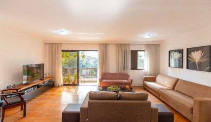 Apartamento à venda no Edifício Ilhéus no Campo Belo em São Paulo - SP
