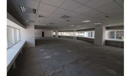 Ponto comercial para alugar no Brooklin, Edifício Alana II, em São Paulo.