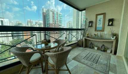 Apartamento para venda tem 415 metros quadrados com 4 quartos em Campo Belo - São Paulo - SP