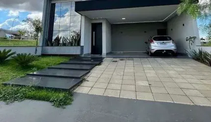 Casa de Alto Padrão À Venda no Condomínio Jardim Recanto das Águas, Nova Odessa - SP