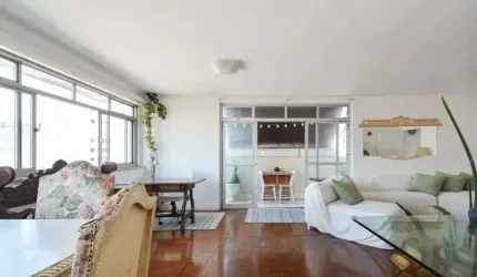 Apartamento alto padrão à venda no Edifício Saint Michel no Jardim Paulista em São Paulo - SP